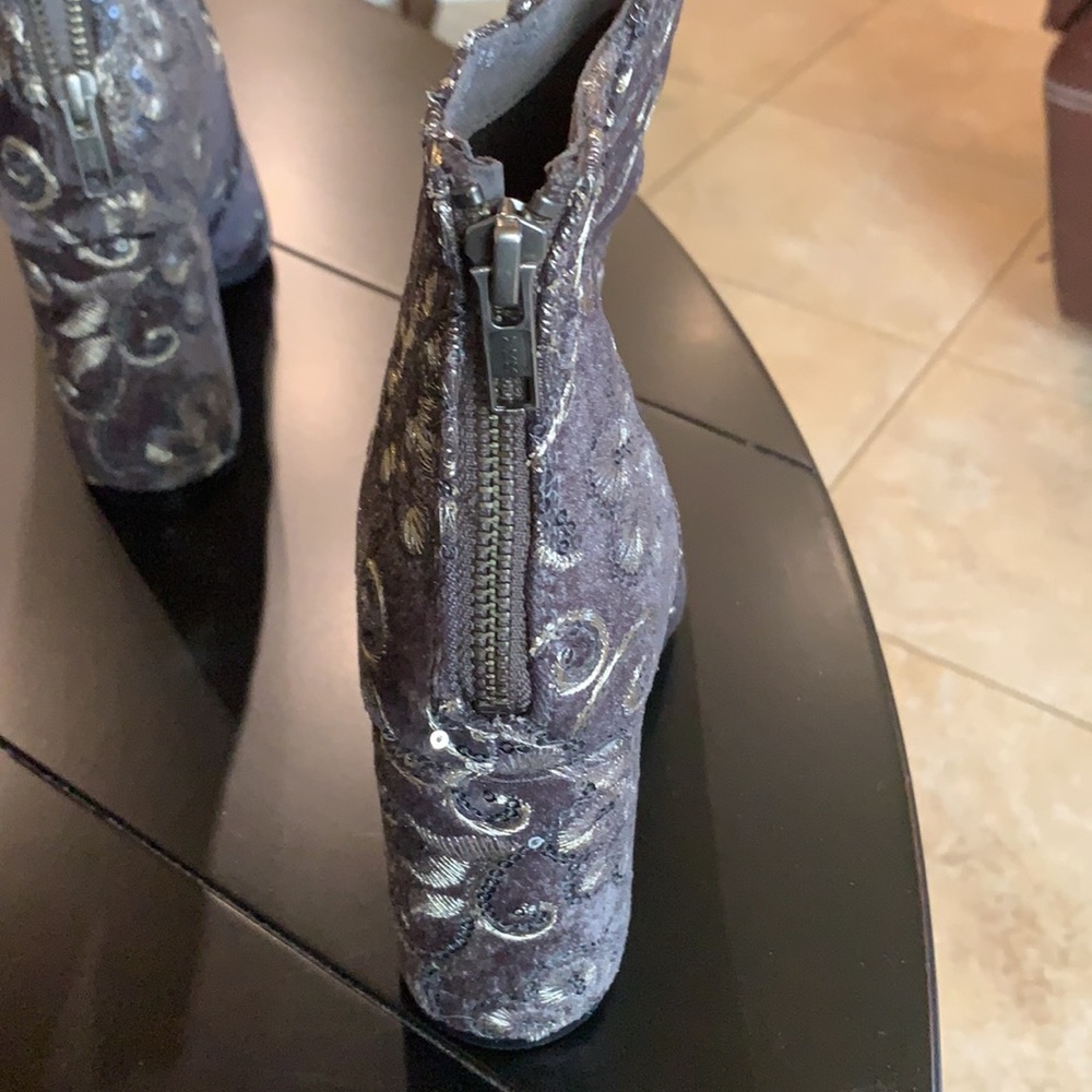 Naughty Monkey Women’s boots. Never worn! - Picture 7 of 7